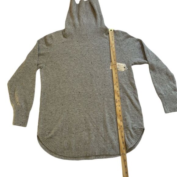 St John's bay  women's sweater  pullover Size L, color: gray - Picture 3 of 7